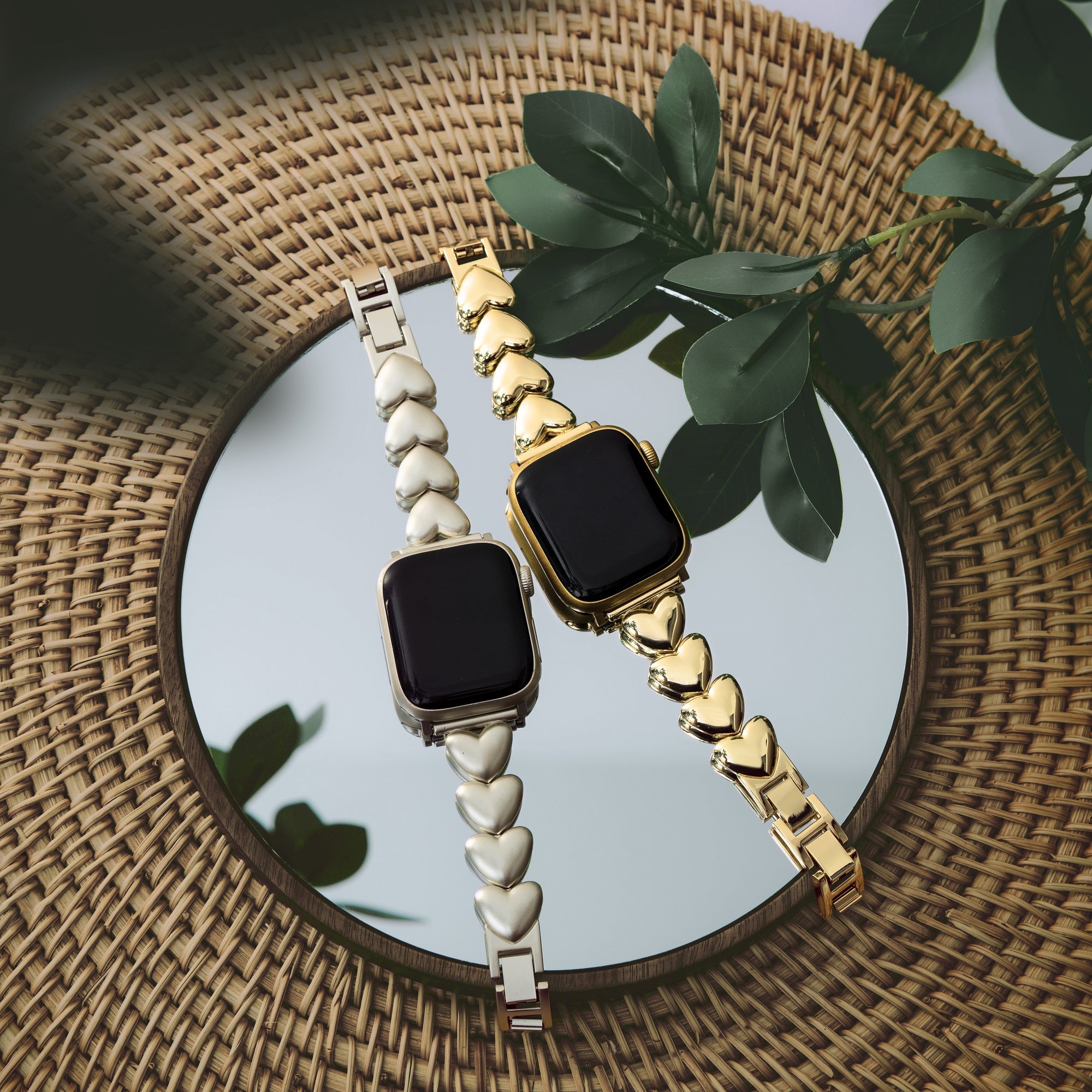 سوار ساعة Apple Watch المعدني المصقول Love