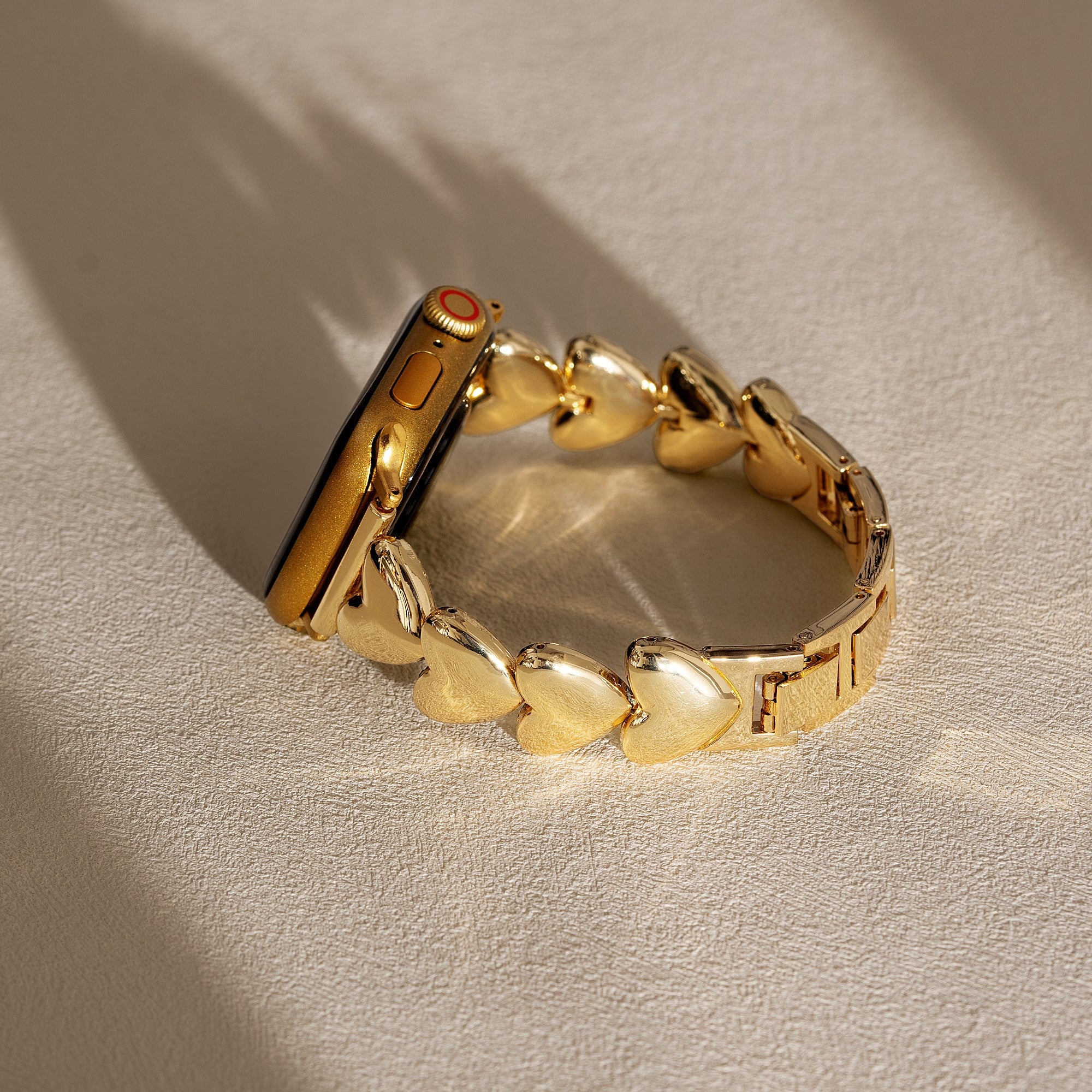 سوار ساعة Apple Watch المعدني المصقول Love