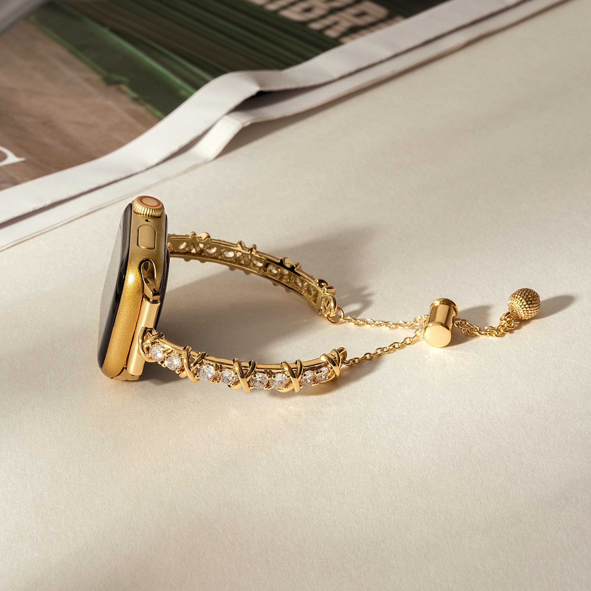 سوار ساعة معدني من الزركون المبهر لـ Fitbit