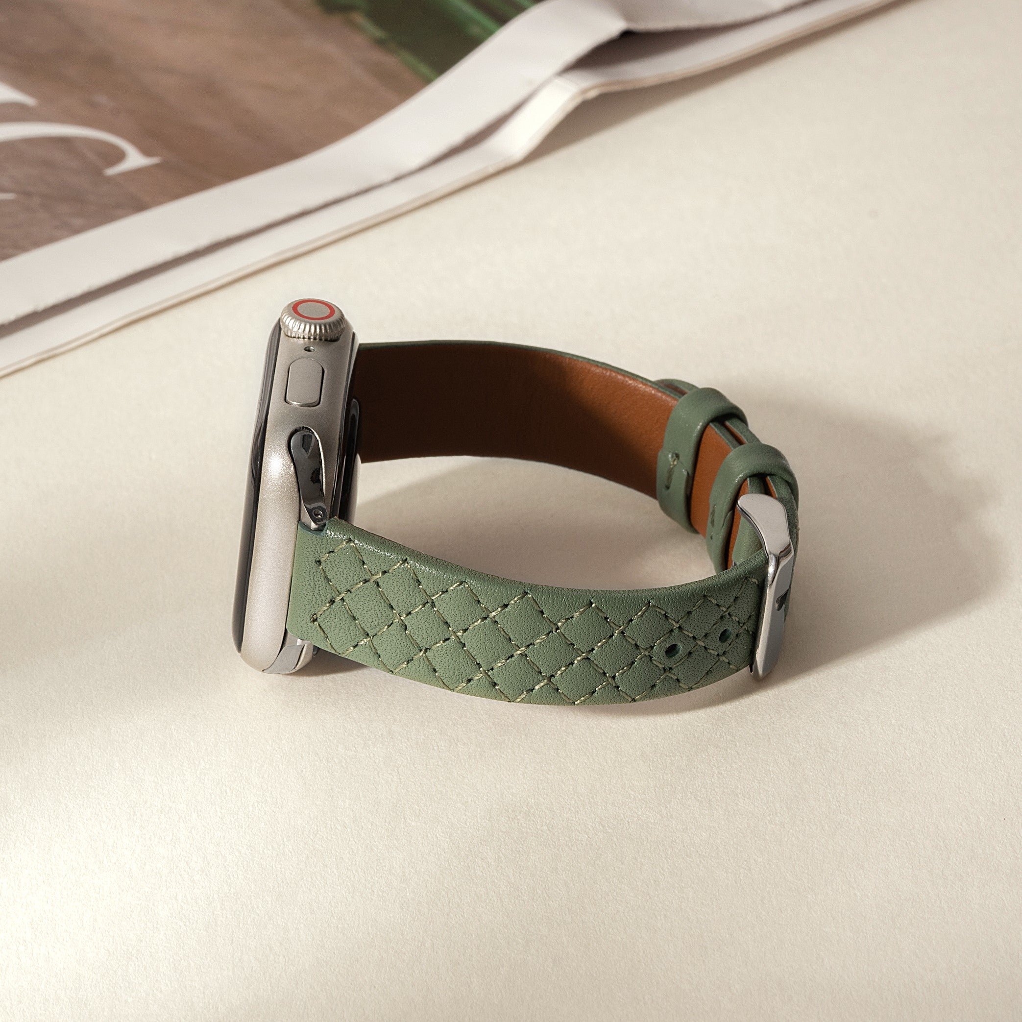 Elegant Quilted Leather Watch Band for Apple Watch