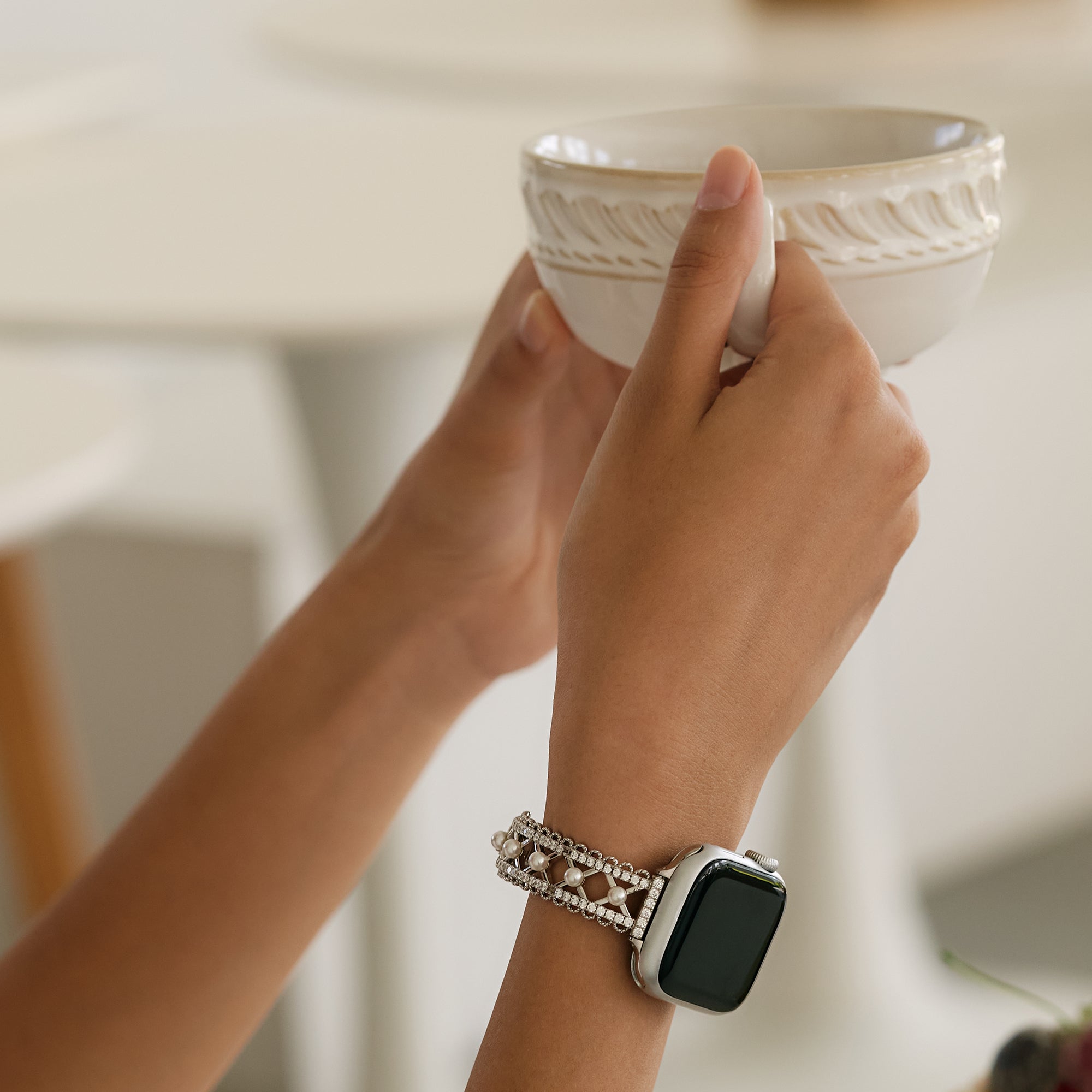 Women's Lace-Inspired Pearl Watch Band for Galaxy