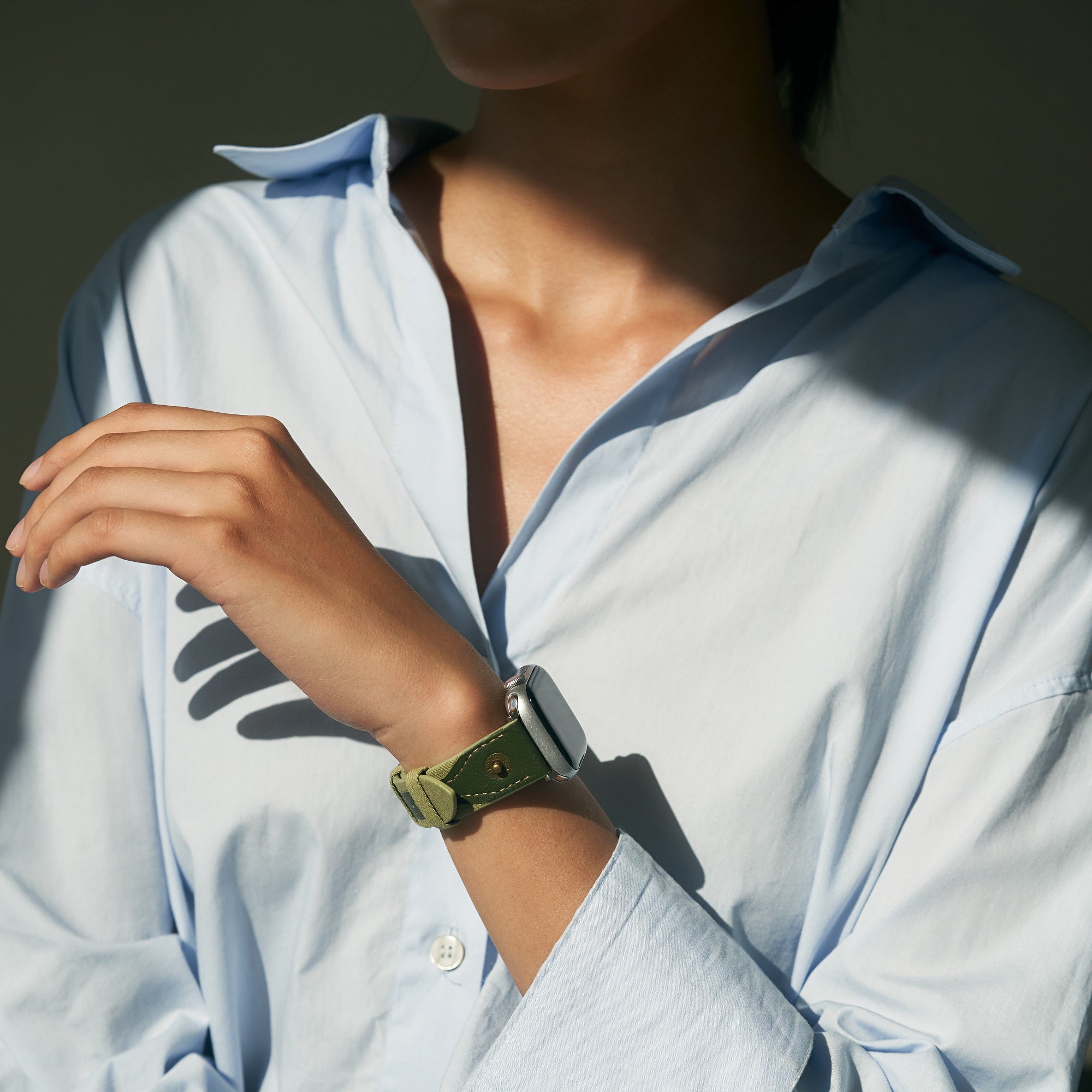 Fitbit用レトロステッチレザーウォッチバンド